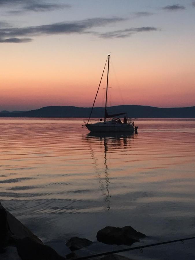 Lelle -kert Apartman 03 Balatonlelle Eksteriør bilde